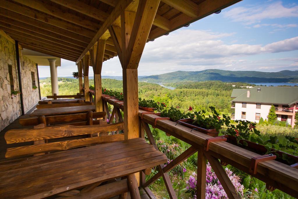 Bialy Bor Widok Na Gory I Zalew Solinski 530-487-636 *