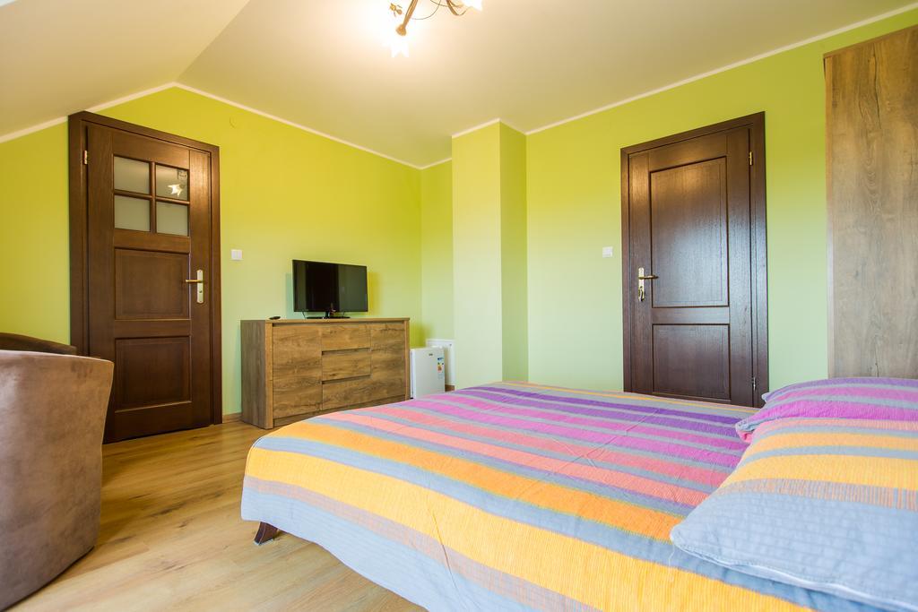 Bialy Bor Widok Na Gory I Zalew Solinski 530-487-636 Privatunterkunft *