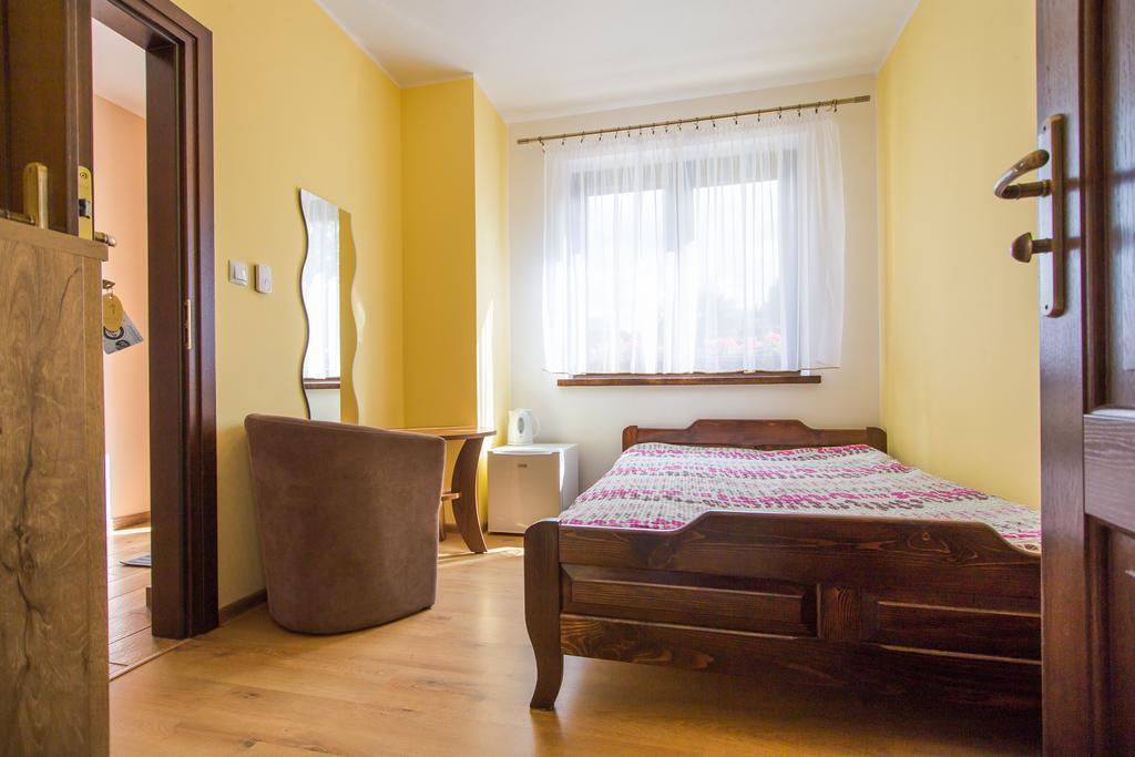 Bialy Bor Widok Na Gory I Zalew Solinski 530-487-636 *