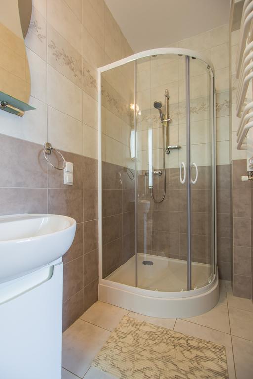 Bialy Bor Widok Na Gory I Zalew Solinski 530-487-636 Privatunterkunft