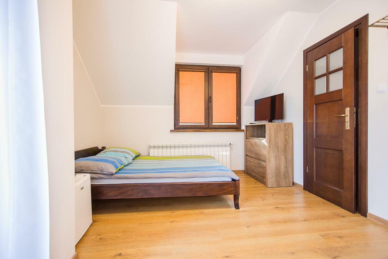 Bialy Bor Widok Na Gory I Zalew Solinski 530-487-636 Privatunterkunft
